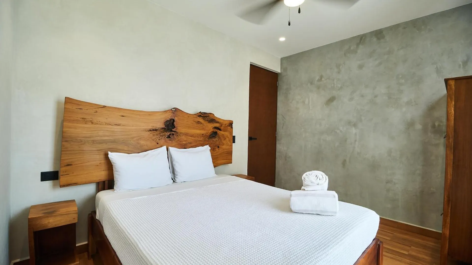 Casa Baay - Private 17 Bedroom House, 34 Pax, Rooftop And Pool تولوم