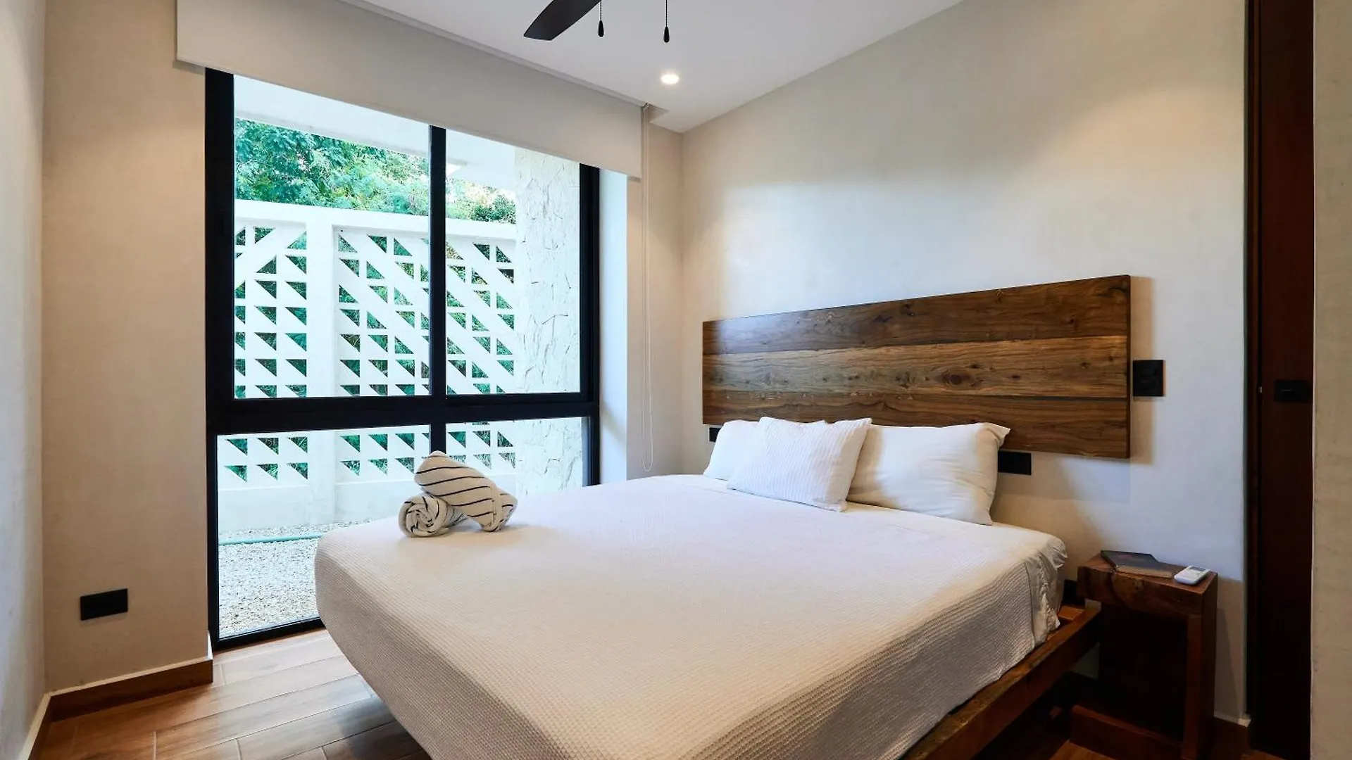 Casa Baay - Private 17 Bedroom House, 34 Pax, Rooftop And Pool Tulum Mexiko
